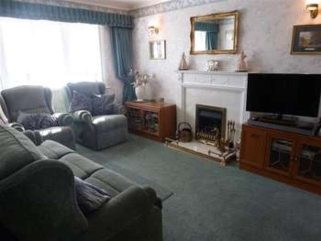  Image of 3 bedroom End of Terrace for sale in Victoria Drive Bognor Regis PO21 at Bognor Regis West Sussex Bognor Regis, PO21 2EW