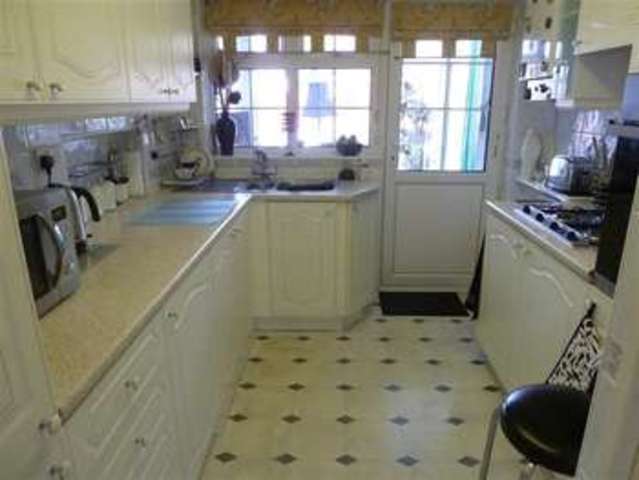  Image of 3 bedroom End of Terrace for sale in Victoria Drive Bognor Regis PO21 at Bognor Regis West Sussex Bognor Regis, PO21 2EW