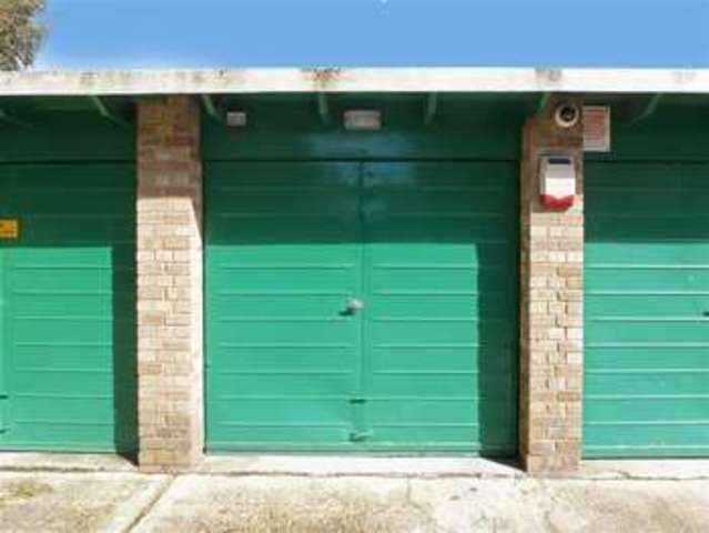  Image of 1 bedroom Detached house for sale in Victoria Drive Bognor Regis PO21 at Bognor Regis West Sussex Bognor Regis, PO21 2EW