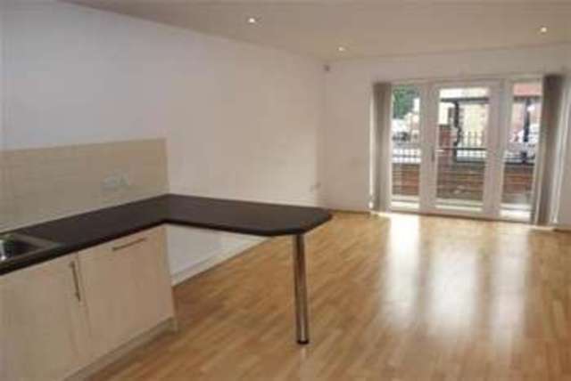  Image of 2 bedroom Flat to rent in Valley Road Sheffield S8 at Sheffield, S8 9FY