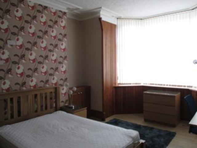 Image of 2 bedroom Flat to rent in Victoria Road Aberdeen AB11 at Torry Aberdeen Aberdeen, AB11 9NQ