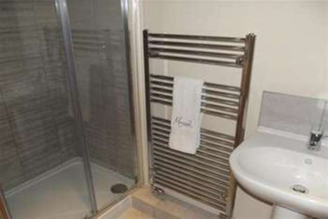  Image of 2 bedroom Flat to rent in Victoria Street Altrincham WA14 at Altrincham, WA14 1ET