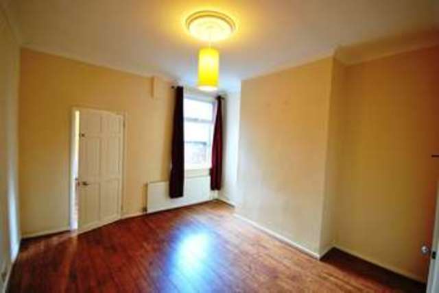  Image of 2 bedroom Terraced house to rent in Vienna Road Stockport SK3 at Stockport Heaviley, SK3 9QQ