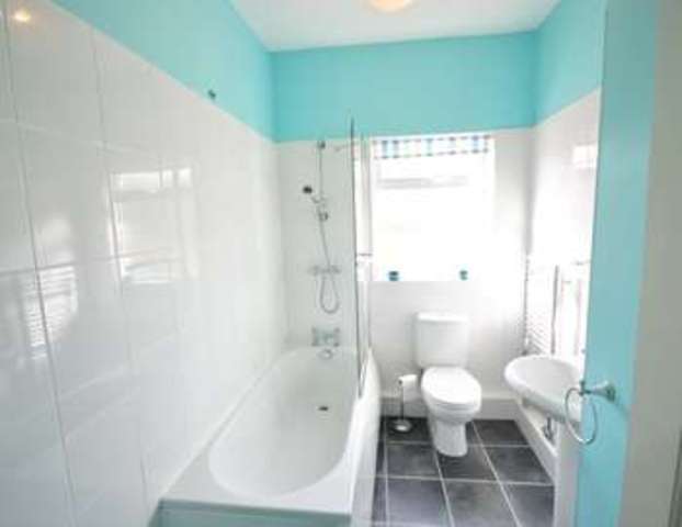  Image of 2 bedroom Terraced house to rent in Vienna Road Stockport SK3 at Stockport Heaviley, SK3 9QQ