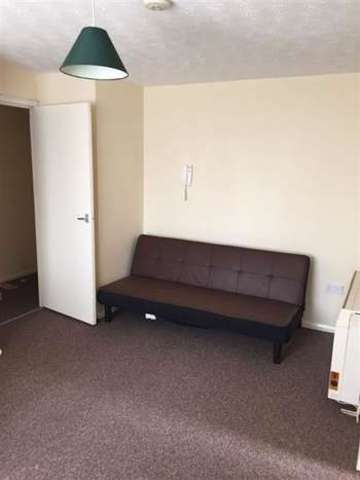  Image of 1 bedroom Apartment to rent in Viking Place Seymour Road London E10 at Lea Bridge, E10 7NB