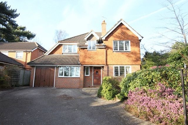  Image of 5 bedroom Detached house for sale in Vyner Road South Prenton CH43 at Vyner Road South  Noctorum, CH43 7PS