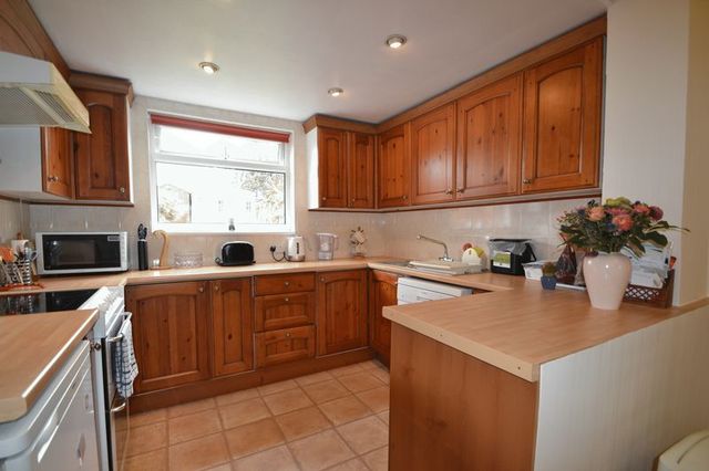  Image of 3 bedroom Terraced house for sale in Waddon Park Avenue Waddon Croydon CR0 at Waddon Park Avenue  Croydon, CR0 4LU