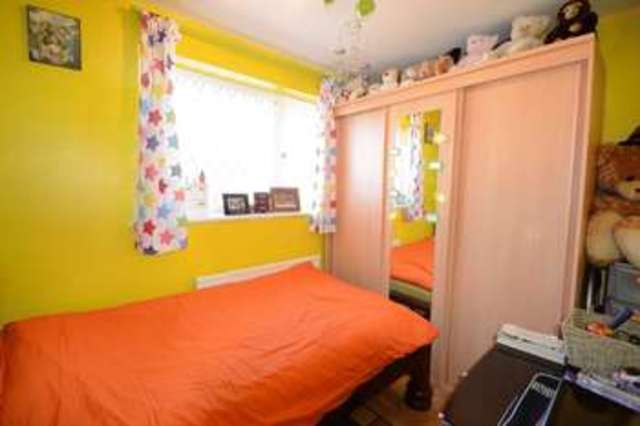  Image of 3 bedroom Terraced house for sale in Welby Close Maidenhead SL6 at Welby Close  Maidenhead, SL6 3PY
