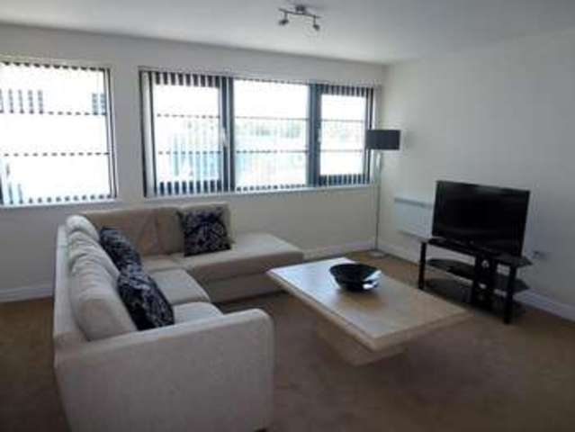  Image of 2 bedroom Apartment to rent in Farnborough Road Farnborough GU14 at Kestrel Road  Farnborough, GU14 6TL