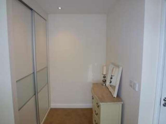  Image of 2 bedroom Apartment to rent in Farnborough Road Farnborough GU14 at Kestrel Road  Farnborough, GU14 6TL