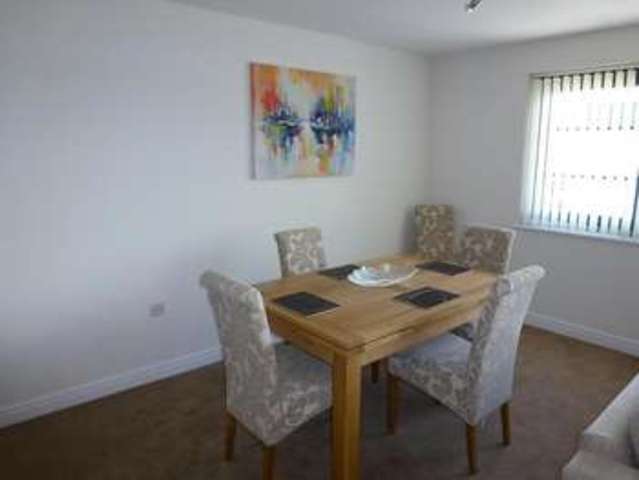  Image of 2 bedroom Apartment to rent in Farnborough Road Farnborough GU14 at Kestrel Road  Farnborough, GU14 6TL