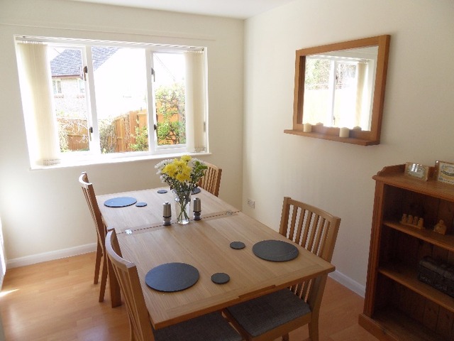  Image of 3 bedroom Semi-Detached house to rent in Wester Hill Edinburgh EH10 at Morningside Edinburgh Edinburgh, EH10 5XG