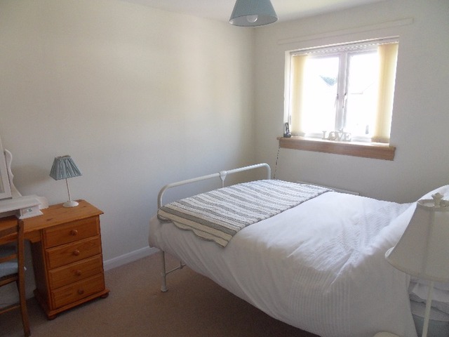  Image of 3 bedroom Semi-Detached house to rent in Wester Hill Edinburgh EH10 at Morningside Edinburgh Edinburgh, EH10 5XG