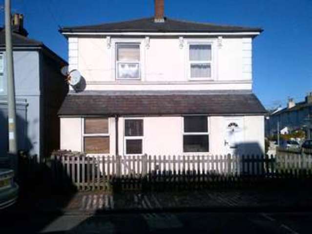  Image of 1 bedroom Flat to rent in Western Road Tunbridge Wells TN1 at Tunbridge Wells Kent Royal Tunbridge Wells, TN1 2JQ