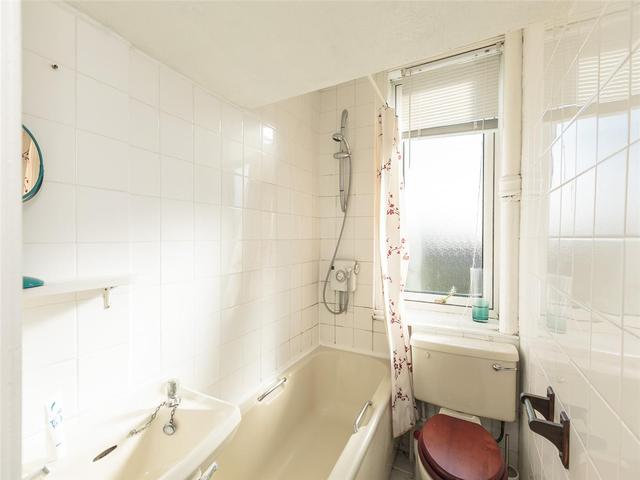  Image of 1 bedroom Flat to rent in Westfield Road Edinburgh EH11 at Balgreen Edinburgh Edinburgh, EH11 2QS