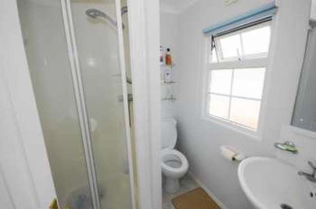  Image of 2 bedroom Bungalow for sale in Westwood Park Bashley Cross Road New Milton BH25 at New Milton  New Milton, BH25 5TB