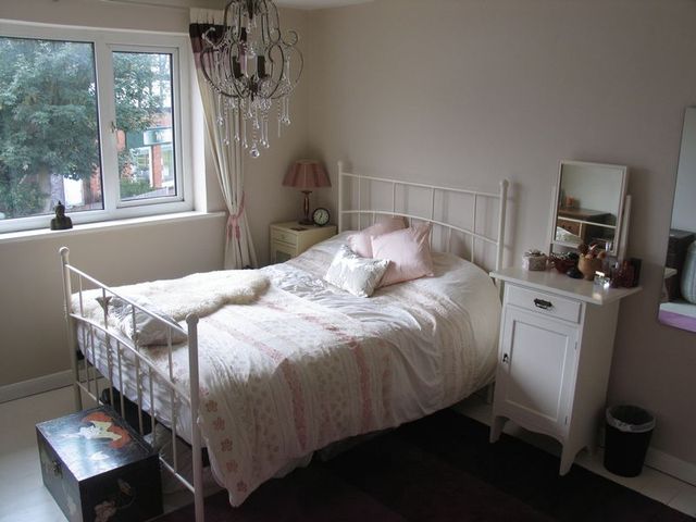  Image of 2 bedroom Maisonette to rent in Wharf Road Frimley Green Camberley GU16 at Wharf Road Frimley Green CAMBERLEY, GU16 6LE
