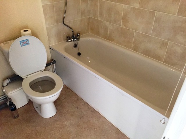  Image of 2 bedroom Apartment to rent in Whernside Close London SE28 at Whernside Close Thamesmead London, SE28 8HB