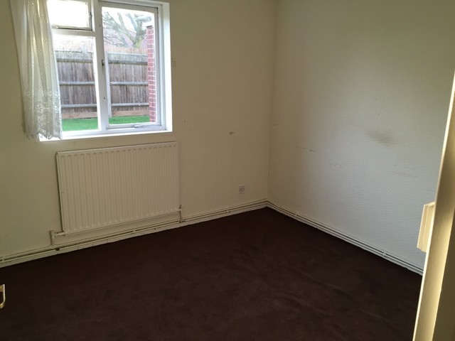  Image of 2 bedroom Apartment to rent in Whernside Close London SE28 at Whernside Close Thamesmead London, SE28 8HB