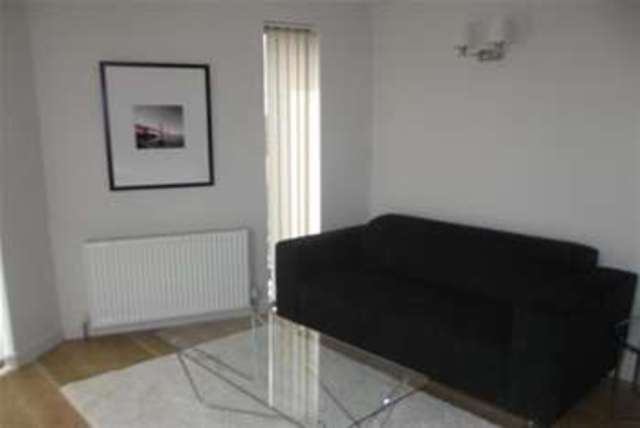  Image of 2 bedroom Flat to rent in Connaught Road London E16 at London, E16 2DB