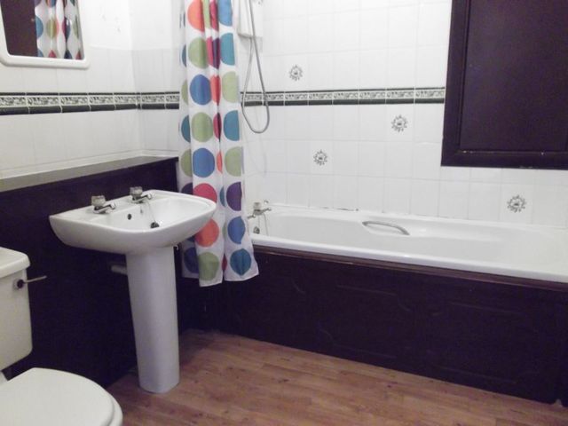  Image of 2 bedroom Flat to rent in Wilton Street Glasgow G20 at North Kelvinside Glasgow Glasgow, G20 6DF
