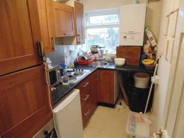  Image of 1 bedroom Flat for sale in Wiltshire Avenue Farnham Royal Slough SL2 at Wiltshire Avenue  Slough, SL2 1BA