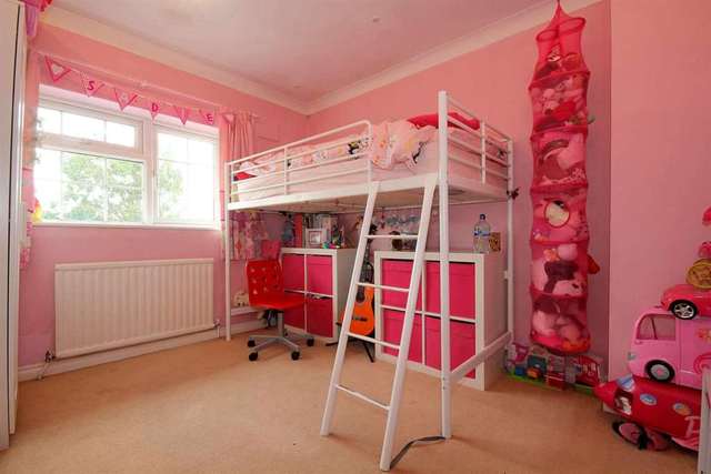  Image of 3 bedroom Semi-Detached house for sale in Windmill Road Hemel Hempstead Industrial Estate Hemel Hempstead HP2 at Windmill Road  Hemel Hempstead, HP2 4BX
