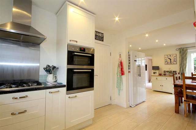  Image of 3 bedroom Semi-Detached house for sale in Windmill Road Hemel Hempstead Industrial Estate Hemel Hempstead HP2 at Windmill Road  Hemel Hempstead, HP2 4BX