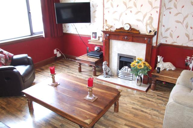  Image of 3 bedroom End of Terrace for sale in Windsor Road Rushden NN10 at Rushden Northamptonshire Rushden, NN10 0BB