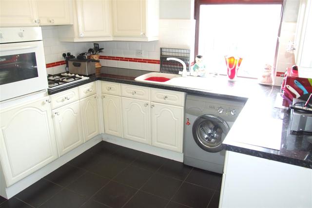  Image of 3 bedroom End of Terrace for sale in Windsor Road Rushden NN10 at Rushden Northamptonshire Rushden, NN10 0BB