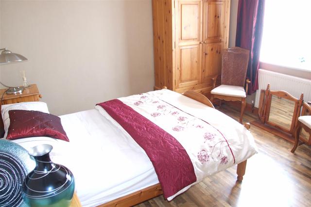  Image of 3 bedroom End of Terrace for sale in Windsor Road Rushden NN10 at Rushden Northamptonshire Rushden, NN10 0BB