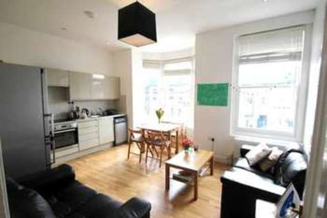  Image of 4 bedroom Maisonette to rent in Witherington Road London N5 at Highbury London Highbury, N5 1PN