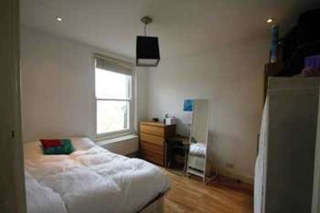  Image of 4 bedroom Maisonette to rent in Witherington Road London N5 at Highbury London Highbury, N5 1PN