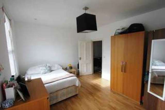  Image of 4 bedroom Maisonette to rent in Witherington Road London N5 at Highbury London Highbury, N5 1PN