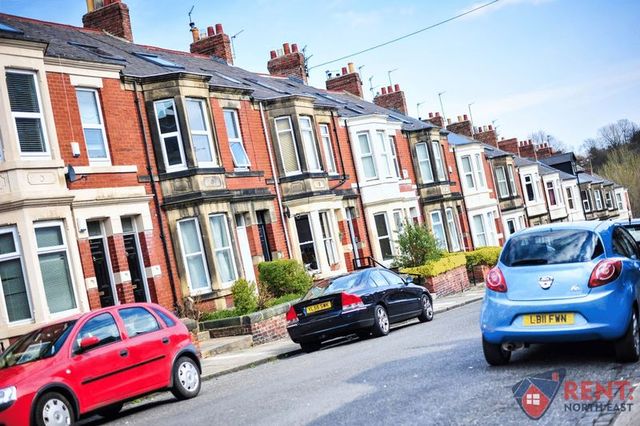  Image of 2 bedroom Flat to rent in Wolseley Gardens Newcastle upon Tyne NE2 at Wolseley Gardens Jesmond Heaton, NE2 1HR