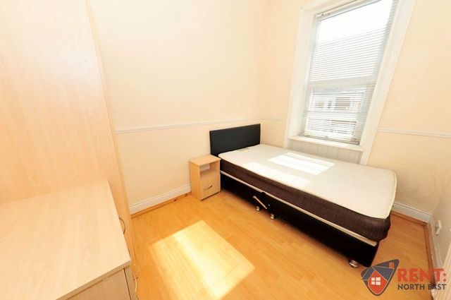  Image of 3 bedroom Flat to rent in Wolseley Gardens Newcastle upon Tyne NE2 at Wolseley Gardens Jesmond Heaton, NE2 1HR