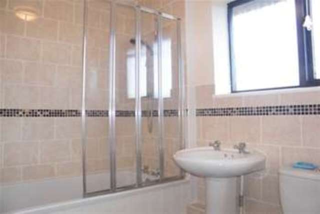  Image of 2 bedroom Detached house to rent in Woods Drive Apse Heath Sandown PO36 at Sandown, PO36 0LP