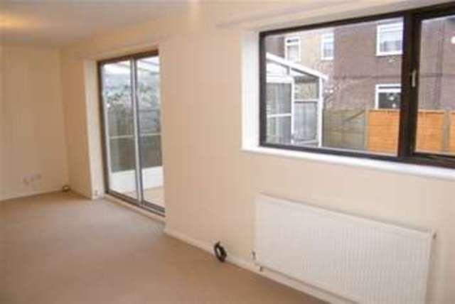  Image of 2 bedroom Detached house to rent in Woods Drive Apse Heath Sandown PO36 at Sandown, PO36 0LP