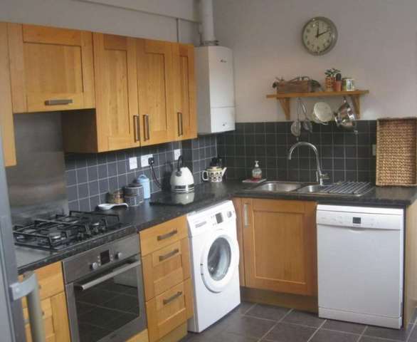  Image of 2 bedroom Terraced house to rent in Wykeham Road Earley Reading RG6 at Wykeham Road Earley Reading, RG6 1PL