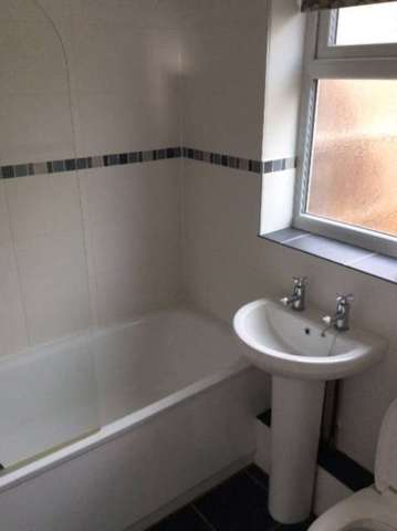  Image of 2 bedroom Terraced house to rent in Wykeham Road Earley Reading RG6 at Wykeham Road Earley Reading, RG6 1PL