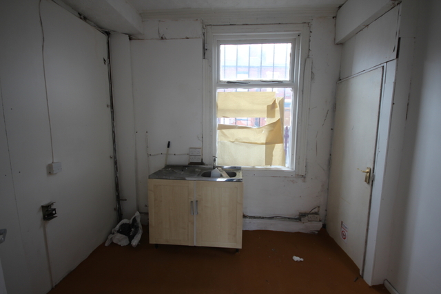  Image of 2 bedroom Flat to rent in York Road Leeds LS9 at York Road  Richmond Hill, Leeds, West Yor, LS9 9LN