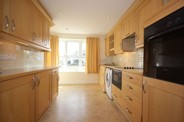  Image of 2 bedroom Cottage for sale in Muskerry Court Nellington Road Rusthall Tunbridge Wells TN4 at Nellington Road Rusthall Tunbridge Wells, TN4 8SX