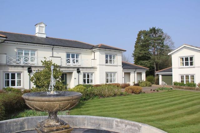  Image of 2 bedroom Cottage for sale in Muskerry Court Nellington Road Rusthall Tunbridge Wells TN4 at Nellington Road Rusthall Tunbridge Wells, TN4 8SX