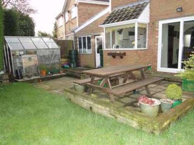  Image of 3 bedroom Property for sale in Hill View Road Kimberworth Rotherham S61 at Hill View Road Rotherham Rotherham, S61 2BN
