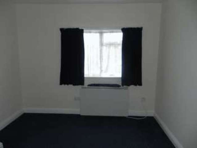  Image of 1 bedroom Flat to rent in York Street Stourport-on-Severn DY13 at York Street  Stourport-On-Severn, DY13 9EF