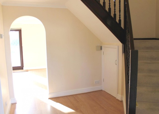  Image of 3 bedroom End of Terrace to rent in Bridge Barn Lane Horsell Woking GU21 at Bridge Barn Lane  Woking, GU21 6NL