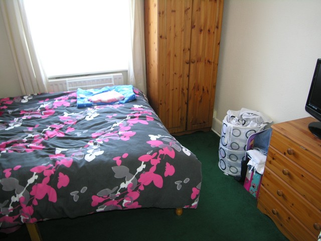  Image of 4 bedroom Detached house to rent in Frampton Road Winton Bournemouth BH9 at Bournemouth, BH9 1HD