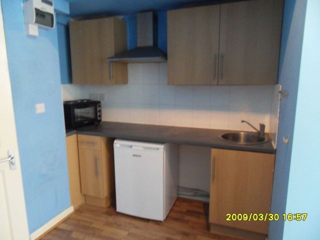  Image of 1 bedroom Studio flat to rent in Low Road Balby Doncaster DN4 at Balby  Doncaster, DN4 8PN