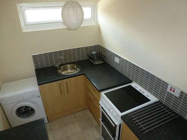  Image of 1 bedroom Flat to rent in Burns Road Loughborough LE11 at Thorpe Acre, LE11 4NP