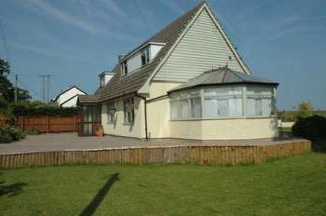  Image of 4 bedroom Detached house for sale in Bryn-Y-Gwenin Abergavenny NP7 at Bryn-Y-Gwenin Abergavenny, NP7 8AB